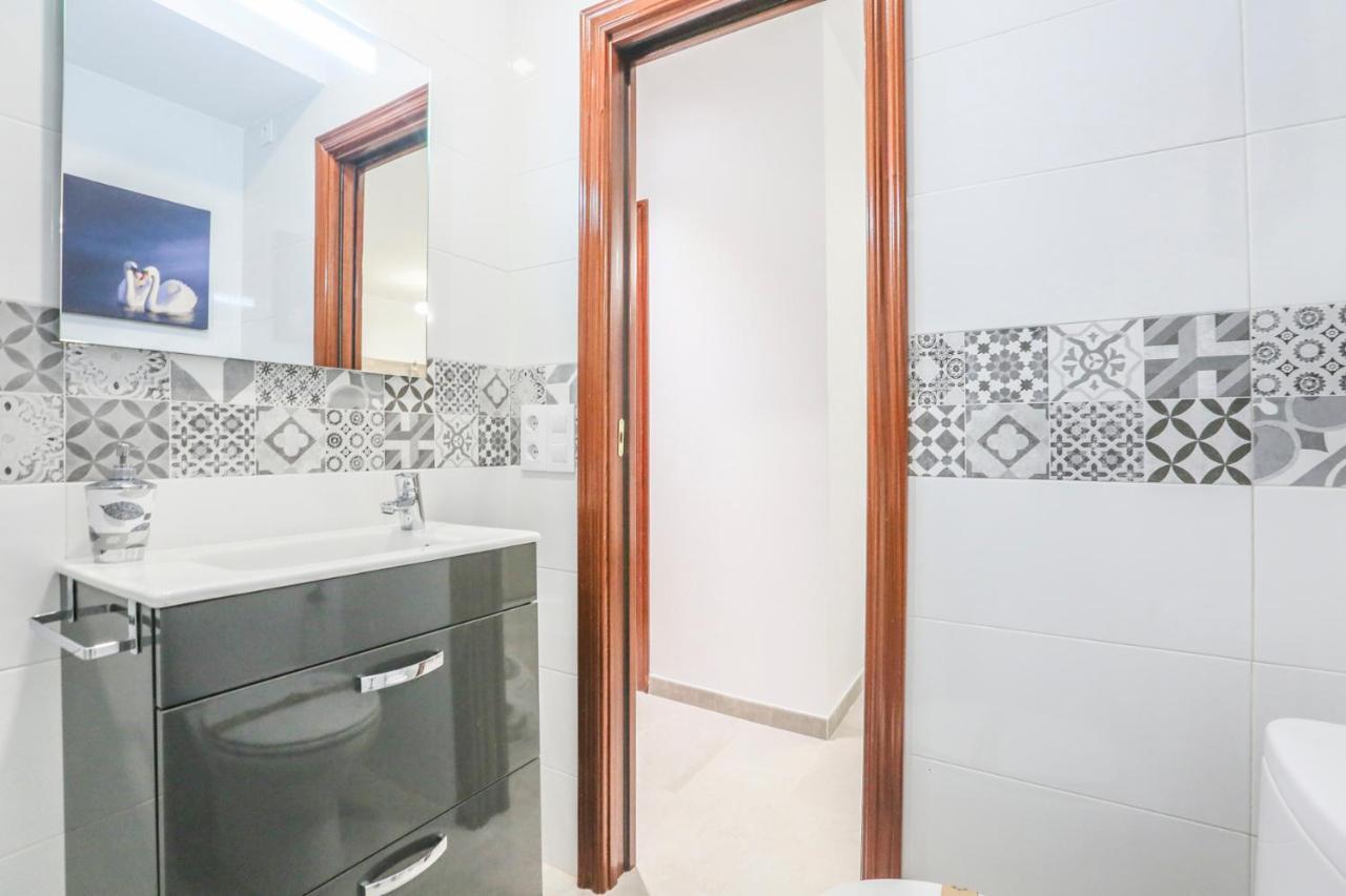 Apartamento Sol Seville Luaran gambar
